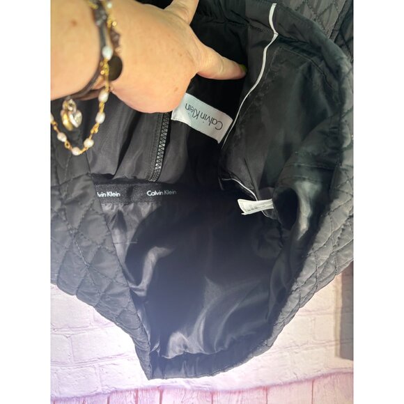 Calvin Klein Womens Quilted Hooded Jacket With Zipper Pockets & Front Zip Closur - Picture 15 of 15